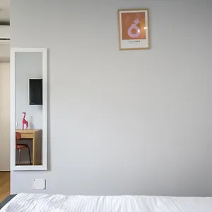 Cute In Апартаменты Бухарест